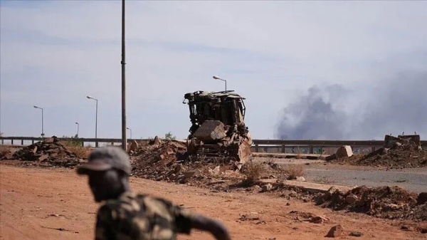 السودان 200 عنصر ينشقون عن الدعم السريع وينضمون للجيش السودان 200 عنصر ينشقون عن الدعم السريع وينضمون للجيش