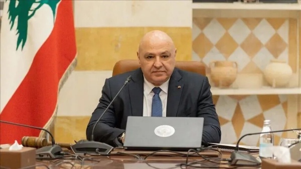 الرئيس اللبناني يتوجه إلى اليونان لبحث تعزيز العلاقات الثنائية الرئيس اللبناني يتوجه إلى اليونان لبحث تعزيز العلاقات الثنائية
