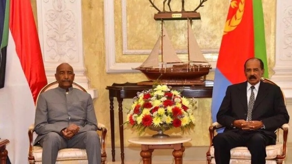 البرهان وأفورقي يبحثان تعزيز علاقات السودان وإريتريا
