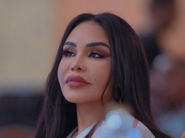 أحلام تفاجئ متابعيها بإجراء تجميلي في وجهها وتكشف النتيجة بنفسها أحلام تفاجئ متابعيها بإجراء تجميلي في وجهها وتكشف النتيجة بنفسها