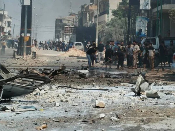 مصرع 5 أشخاص وإصابة 8 في انفجار سيارة محملة بالذخيرة شمالي سوريا مصرع 5 أشخاص وإصابة 8 في انفجار سيارة محملة بالذخيرة شمالي سوريا