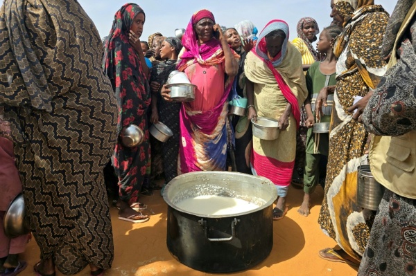 المنظمة الدولية للهجرة تحذ ر من انهيار نظامها للمساعدات الانسانية في السودان خلال أسابيع المنظمة الدولية للهجرة تحذ ر من انهيار نظامها للمساعدات الانسانية في السودان خلال أسابيع