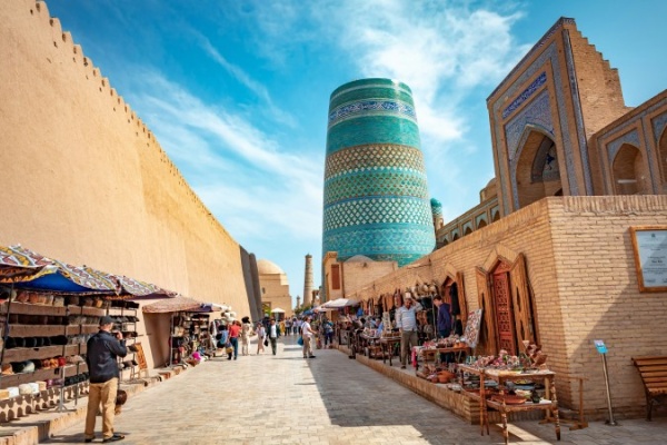 زيارة أوزبكستان لأول مرة ماذا تفعل وأين تذهب لاكتشاف سحرها