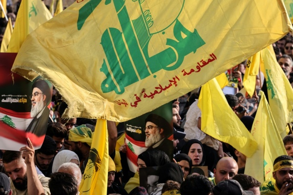 حزب الله ينفي علاقته بـ خلية أوقفتها السلطات السورية حزب الله ينفي علاقته بـ خلية أوقفتها السلطات السورية