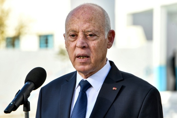 الرئيس التونسي يخفف عقوبة السجن في قانون مكافحة الأخبار الكاذبة