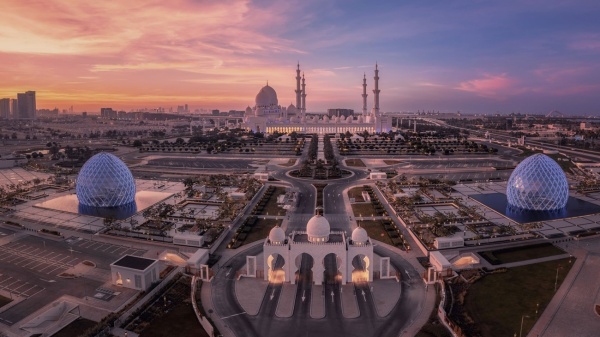 في 2026 جامع الشيخ زايد الكبير يتصدر أبرز معالم الجذب بالإمارات في 2026 جامع الشيخ زايد الكبير يتصدر أبرز معالم الجذب بالإمارات