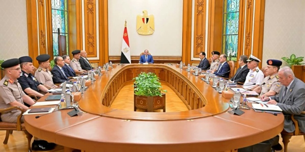 السيسي الجهد العسكري المصري هو للدفاع عن السعودية ولا يشمل مهاجمة اليمن السيسي الجهد العسكري المصري هو للدفاع عن السعودية ولا يشمل مهاجمة اليمن