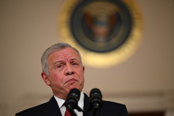 العاهل الأردني يؤكد رفض الاعتداءات الإسرائيلية على سوريا العاهل الأردني يؤكد رفض الاعتداءات الإسرائيلية على سوريا