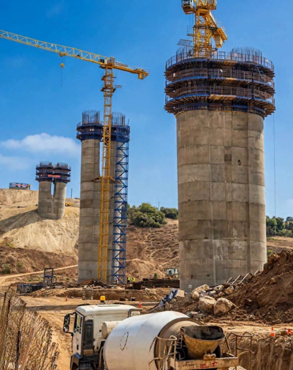 جسر ضخم بارتفاع 80 مترا ضمن الطريق السيار القاري بين الرباط والدار البيضاء ـ صور جسر ضخم بارتفاع 80 مترا ضمن الطريق السيار القاري بين الرباط والدار البيضاء ـ صور
