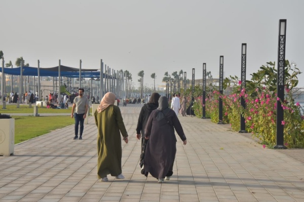 بمساحة 340 ألف متر مربع دعوة لتطوير منتزه بيئي على كورنيش الخبر بمساحة 340 ألف متر مربع دعوة لتطوير منتزه بيئي على كورنيش الخبر