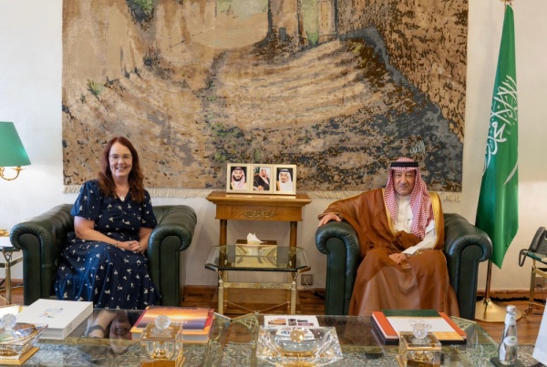 نائب وزير الخارجية يستعرض العلاقات الثنائية مع القائم بأعمال السفارة الأمريكية لدى المملكة نائب وزير الخارجية يستعرض العلاقات الثنائية مع القائم بأعمال السفارة الأمريكية لدى المملكة