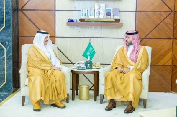 أمير الشرقية يستقبل رئيس فرع النيابة العامة بالمنطقة أمير الشرقية يستقبل رئيس فرع النيابة العامة بالمنطقة