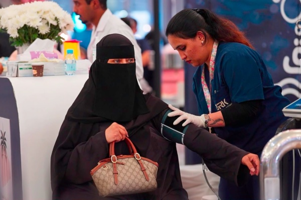 تفعيل اليوم العالمي للوقاية من الغرق بمطار الملك فهد الدولي تفعيل اليوم العالمي للوقاية من الغرق بمطار الملك فهد الدولي