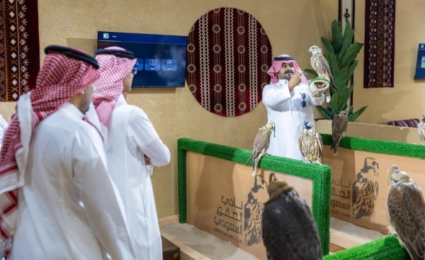 ميزة جديدة وجوائز 50 مليون ريال تفاصيل مزاد الصقور 2026