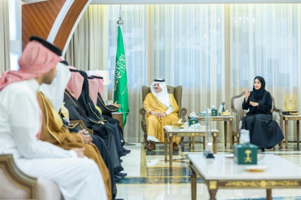 أمير الشرقية يستقبل رئيس وأعضاء مجلس إدارة الجمعية السعودية للإعاقة السمعية أمير الشرقية يستقبل رئيس وأعضاء مجلس إدارة الجمعية السعودية للإعاقة السمعية