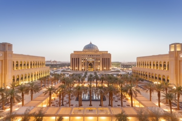 جامعة الأميرة نورة تفتح الباب لبرنامج التسجيل المزدوج لطالبات الصف الثالث الثانوي جامعة الأميرة نورة تفتح الباب لبرنامج التسجيل المزدوج لطالبات الصف الثالث الثانوي