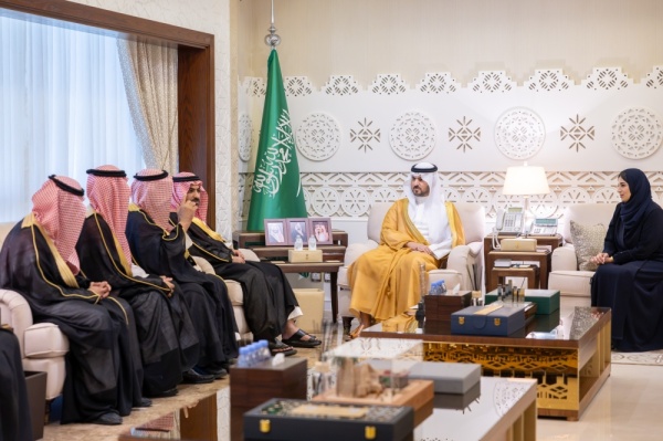 نائب أمير المنطقة الشرقية يستقبل رئيس وأعضاء الجمعية السعودية للإعاقة السمعية