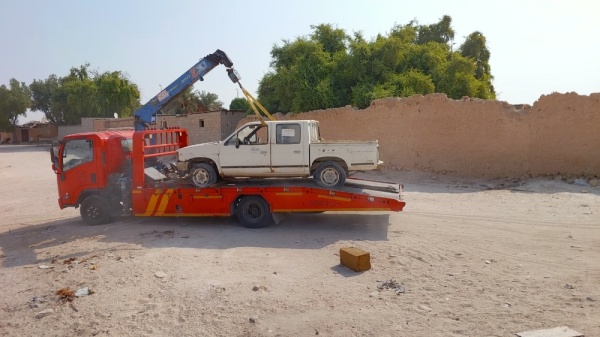 رصد 60 مركبة وهيكل ا تالف ا ومهمل ا في محافظة قرية العليا رصد 60 مركبة وهيكل ا تالف ا ومهمل ا في محافظة قرية العليا