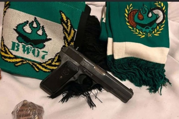 وجدة توقيف شخص محسوب على فصيل مشجعين بتهمة التحريض على الشغب الرياضي وجدة توقيف شخص محسوب على فصيل مشجعين بتهمة التحريض على الشغب الرياضي