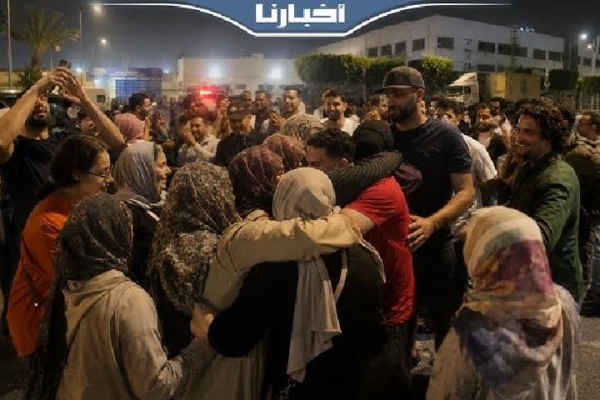 أحكام بين النافذ والموقوف تطوي ملف جيل زد بالبيضاء وعائلات المعتقلين تتنفس الصعداء أحكام بين النافذ والموقوف تطوي ملف جيل زد بالبيضاء وعائلات المعتقلين تتنفس الصعداء