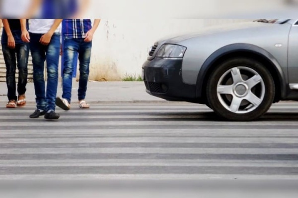 غياب ممرات الراجلين بشارع إدريس بن ناصر بآسفي خطر يومي يهدد سلامة المواطنين غياب ممرات الراجلين بشارع إدريس بن ناصر بآسفي خطر يومي يهدد سلامة المواطنين