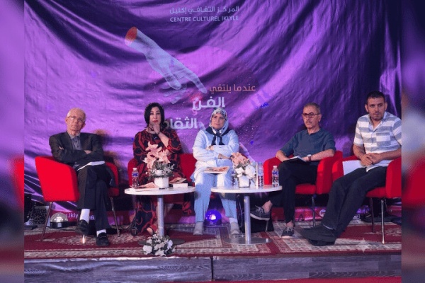 جمالية الكلمة ورواء الإبداع يزهران في أغورا تطوان جمالية الكلمة ورواء الإبداع يزهران في أغورا تطوان