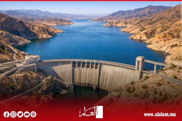 رغم موجات الحر السدود الكبرى بالمغرب تحافظ على مخزون مائي مرتفع وتحقق قفزة لافتة رغم موجات الحر السدود الكبرى بالمغرب تحافظ على مخزون مائي مرتفع وتحقق قفزة لافتة