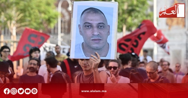 عادا إلى العمل والتحقيق لم ي حسم غضب أسرة عبد الرحيم فقير يشعل الجدل في إيطاليا عادا إلى العمل والتحقيق لم ي حسم غضب أسرة عبد الرحيم فقير يشعل الجدل في إيطاليا