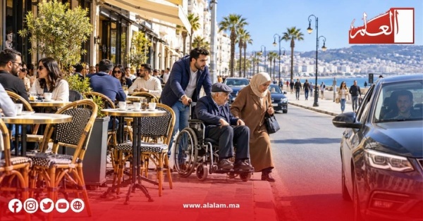 أرصفة طنجة بين الاستغلال التجاري وحق الراجلين في فضاء عمومي آمن أرصفة طنجة بين الاستغلال التجاري وحق الراجلين في فضاء عمومي آمن