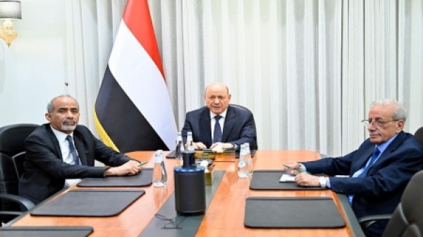اليمن وزيران يؤكدان دعم إجراءات مجلس القيادة لمواجهة انتهاك السيادة في رحلة ماهان