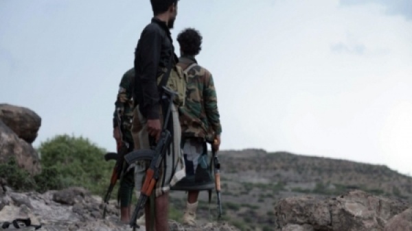 اليمن الحوثيون يسيطرون على الصافية في الشمايتين ويقطعون الطريق بين تعز وعدن اليمن الحوثيون يسيطرون على الصافية في الشمايتين ويقطعون الطريق بين تعز وعدن