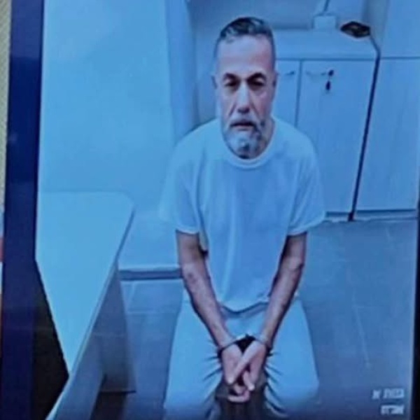 مرصد حقوقي آثار تعذيب وإهمال طبي على الدكتور أبو صفية خلال مثوله أمام المحكمة الإسرائيلية مرصد حقوقي آثار تعذيب وإهمال طبي على الدكتور أبو صفية خلال مثوله أمام المحكمة الإسرائيلية