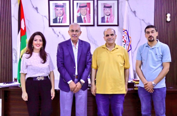 اجتماع تنسيقي بين ثقافة إربد وبلدية بني عبيد يفضي إلى الاتفاق على مشاريع ثقافية لعام 2026 اجتماع تنسيقي بين ثقافة إربد وبلدية بني عبيد يفضي إلى الاتفاق على مشاريع ثقافية لعام 2026