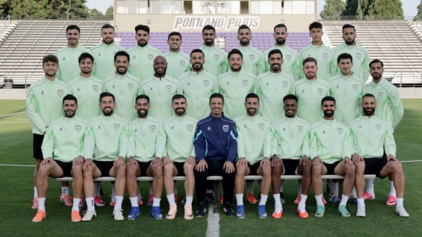 منتخب النشامى يواصل تحضيراته لمواجهة الجزائر في كأس العالم منتخب النشامى يواصل تحضيراته لمواجهة الجزائر في كأس العالم