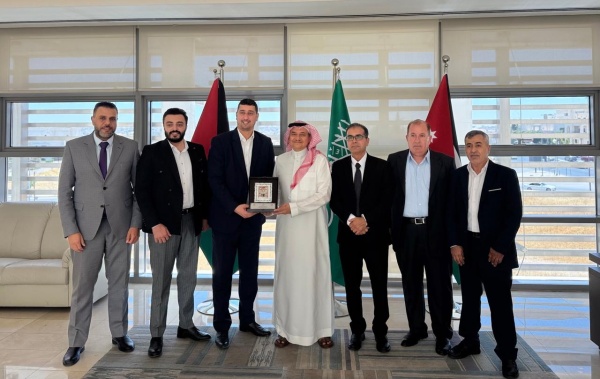 جمعية السياحة والسفر الأردنية تبحث مع السفير السعودي تعزيز التعاون السياحي بين البلدين جمعية السياحة والسفر الأردنية تبحث مع السفير السعودي تعزيز التعاون السياحي بين البلدين