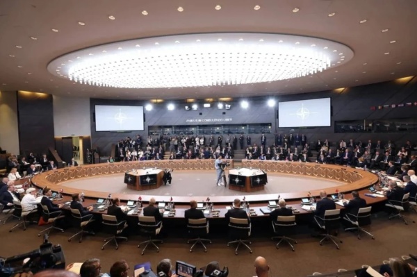 فورين بوليسي انقسام داخل الناتو بين الارتهان لواشنطن والاستقلال عنها فورين بوليسي انقسام داخل الناتو بين الارتهان لواشنطن والاستقلال عنها