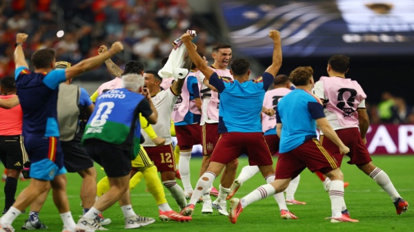إسبانيا إلى نهائي كأس العالم الثاني في تاريخها بفوزها على فرنسا إسبانيا إلى نهائي كأس العالم الثاني في تاريخها بفوزها على فرنسا