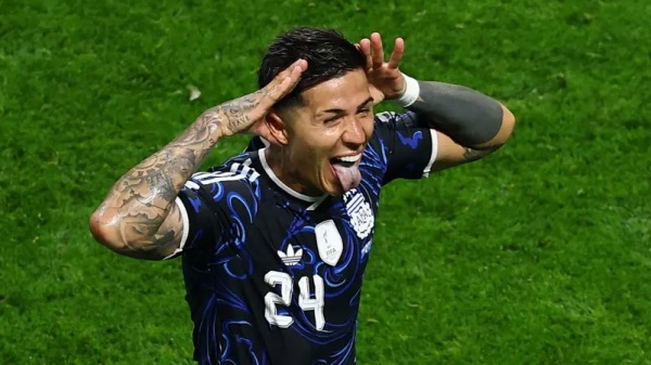 إنزو في تصريح جدلي لا أكره الإنجليز لأنهم ينظفون منزلي إنزو في تصريح جدلي لا أكره الإنجليز لأنهم ينظفون منزلي