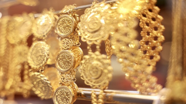 84 5 دينارا سعر غرام الذهب عيار 21 في السوق المحلية الأربعاء 84 5 دينارا سعر غرام الذهب عيار 21 في السوق المحلية الأربعاء