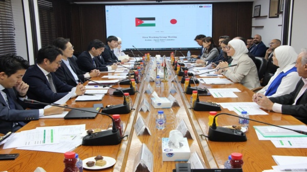الأردن واليابان يطلقان آلية مشتركة لتعزيز الاستثمار والتعاون الاقتصادي الأردن واليابان يطلقان آلية مشتركة لتعزيز الاستثمار والتعاون الاقتصادي