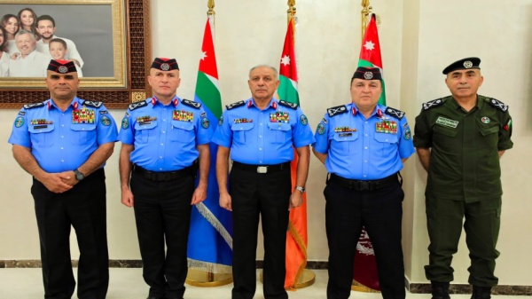 إرادة ملكية بترفيع ضباط إلى رتبة لواء وإحالتهم إلى التقاعد