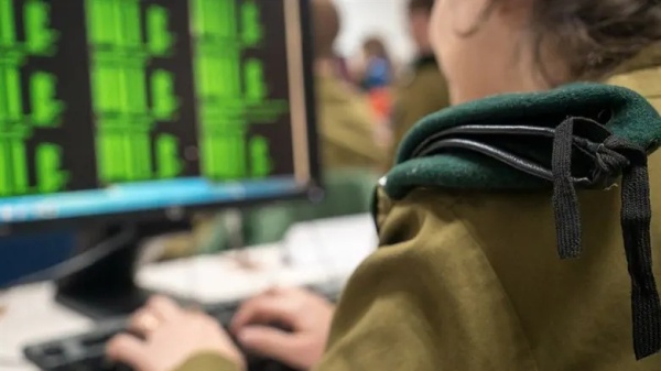 جيش الاحتلال يجري تحقيقا في حدث أمني داخل وحدة سرية وحساسة جيش الاحتلال يجري تحقيقا في حدث أمني داخل وحدة سرية وحساسة