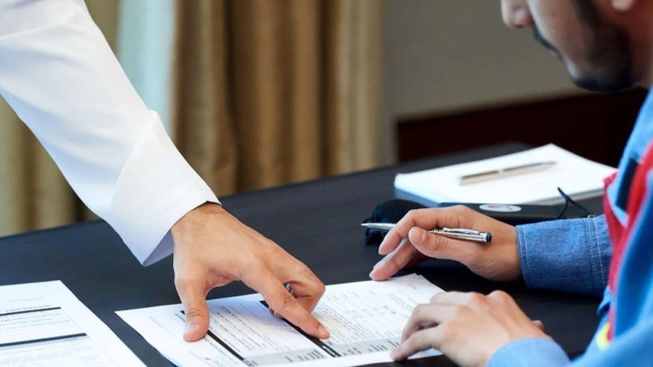 الموافقة على تمديد إجازات دون راتب لمئات الموظفين أسماء الموافقة على تمديد إجازات دون راتب لمئات الموظفين أسماء