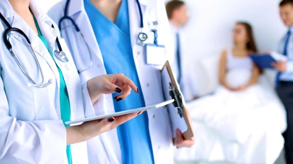 التربية الاتفاق مع مصر على قبول الطلبة الأردنيين من الحقل الصحي في كليات الطب