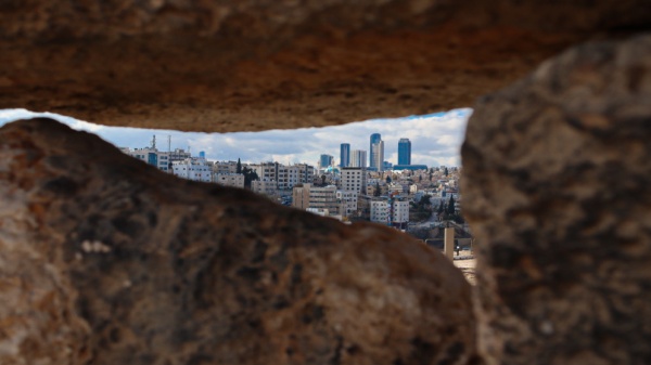 طقس حار نسبيا حتى الخميس طقس حار نسبيا حتى الخميس