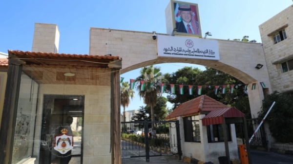 مجلس التربية يقرر التنسيب بتعيين مجالس أمناء الجامعات في جلسته الأولى مجلس التربية يقرر التنسيب بتعيين مجالس أمناء الجامعات في جلسته الأولى
