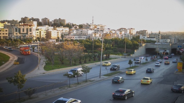 من 3 دقائق إلى 20 تضييق الطريق يعيد أزمة جسر مرج الحمام