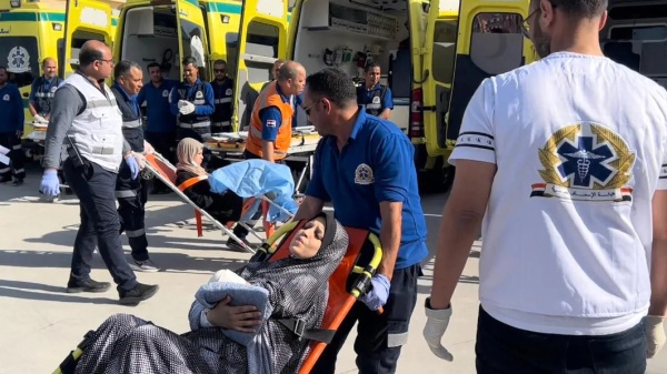 للمرة الثالثة خلال أسبوعين إلغاء سفر المرضى اليوم عبر معبر رفح للمرة الثالثة خلال أسبوعين إلغاء سفر المرضى اليوم عبر معبر رفح