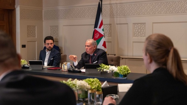 الملك يوجه الحكومة لوضع استراتيجية وطنية متكاملة للتمويل المناخي الملك يوجه الحكومة لوضع استراتيجية وطنية متكاملة للتمويل المناخي