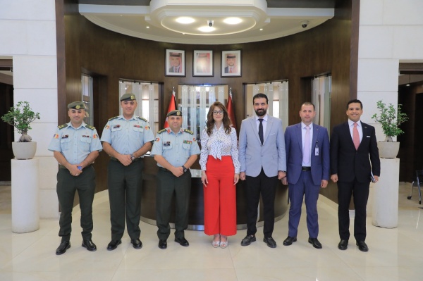 جامعة الشرق الأوسط وكلية الأمير الحسين بن عبدالله الثاني الفنية العسكرية تبحثان تفعيل مسارات التعاون والتدريب والبحث التطبيقي جامعة الشرق الأوسط وكلية الأمير الحسين بن عبدالله الثاني الفنية العسكرية تبحثان تفعيل مسارات التعاون والتدريب والبحث التطبيقي
